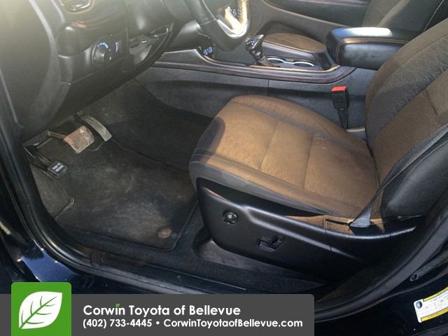 Used 2025 Dodge Durango GT image 9