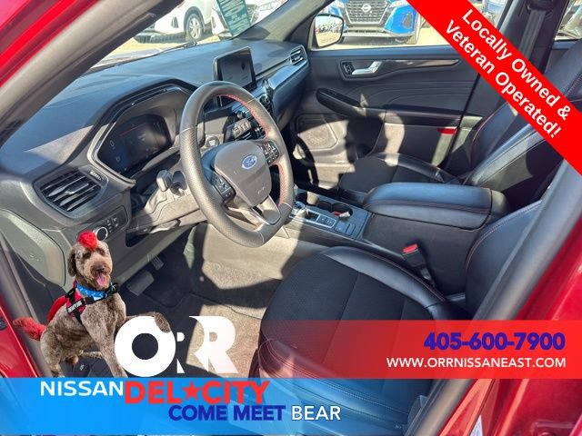 Used 2025 Ford Escape ST-Line AWD/4WD image 13