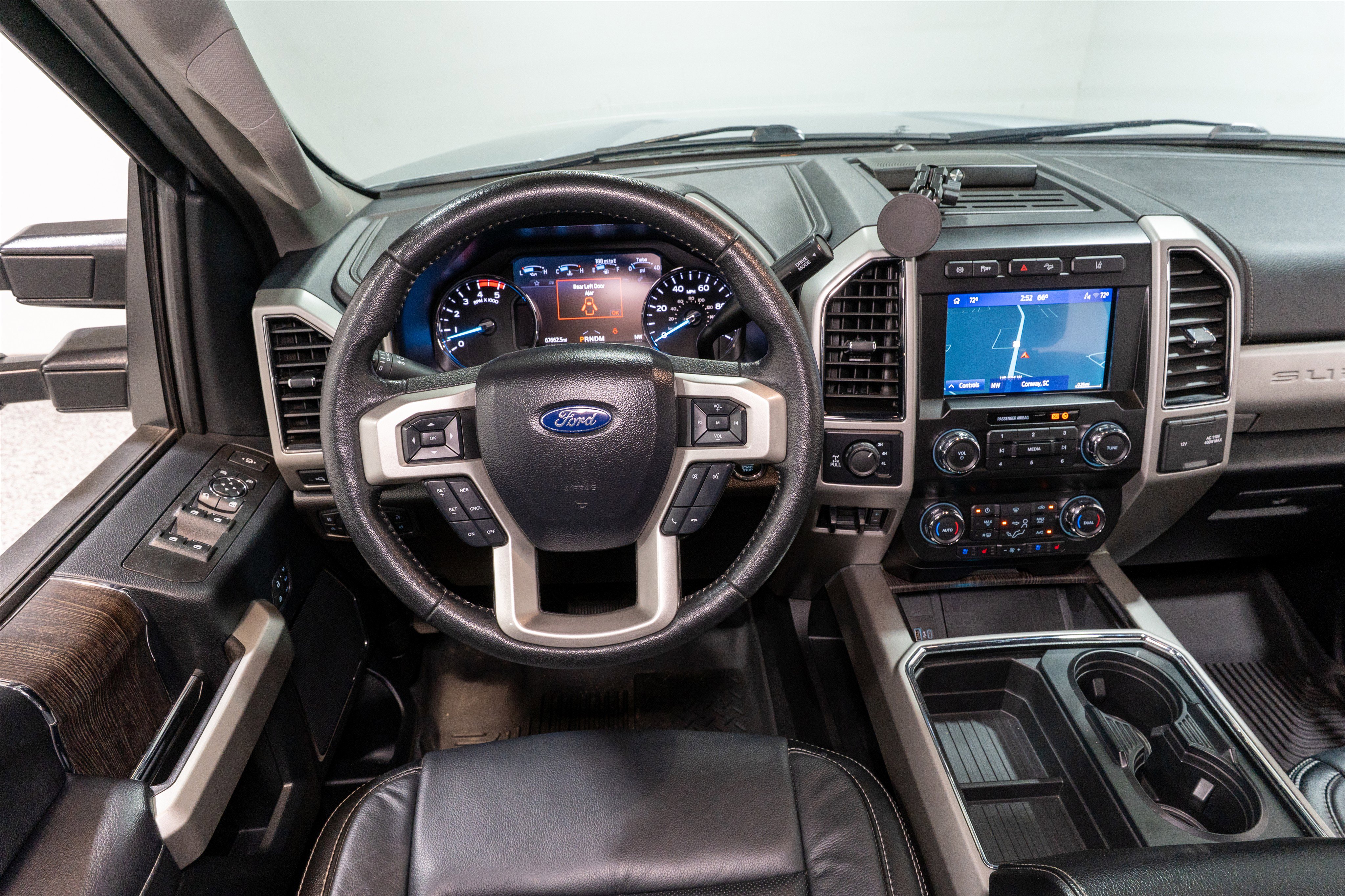 Used 2020 Ford F350 Lariat image 14