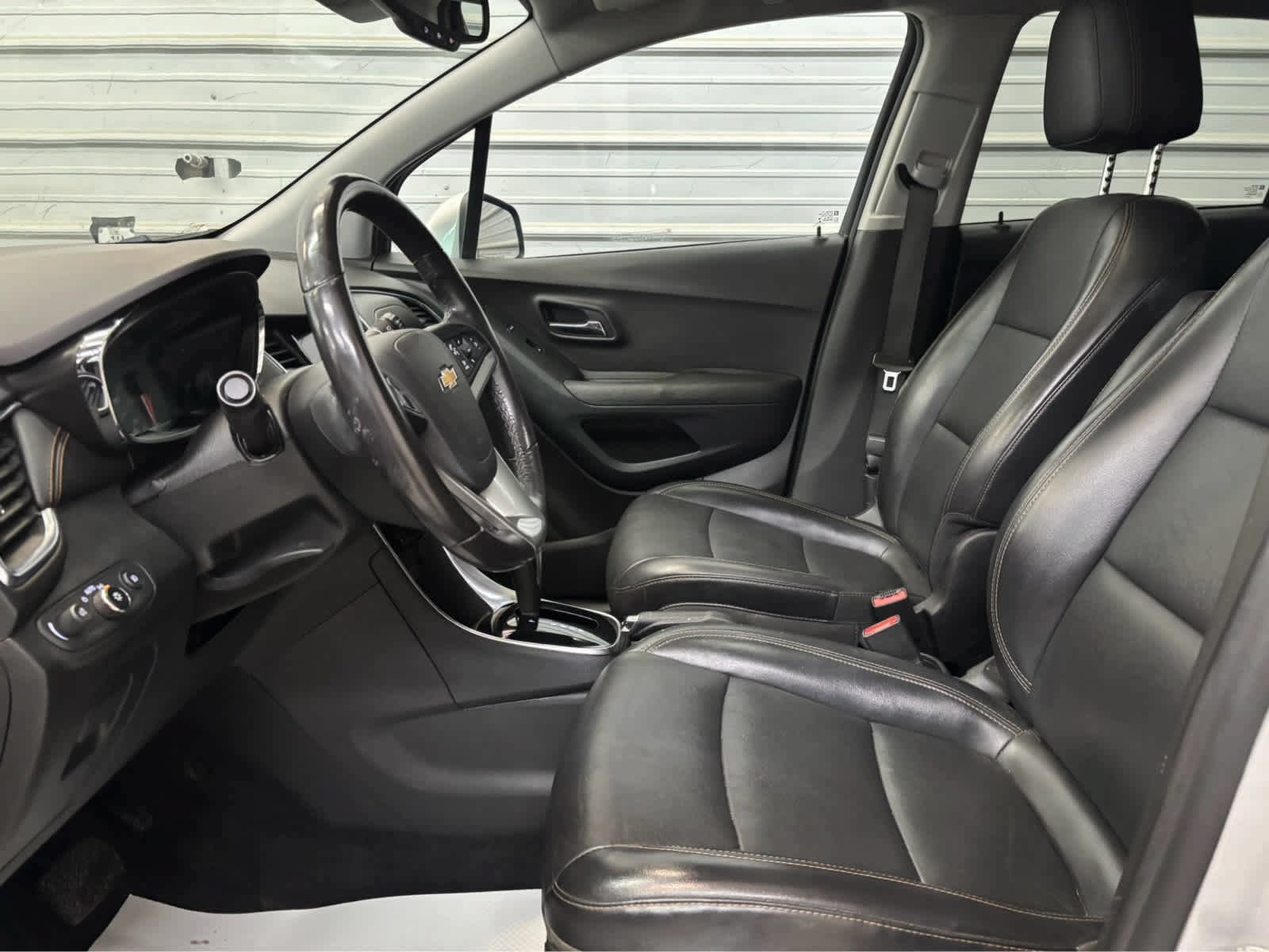 Used 2020 Chevrolet Trax Premier AWD/4WD image 10