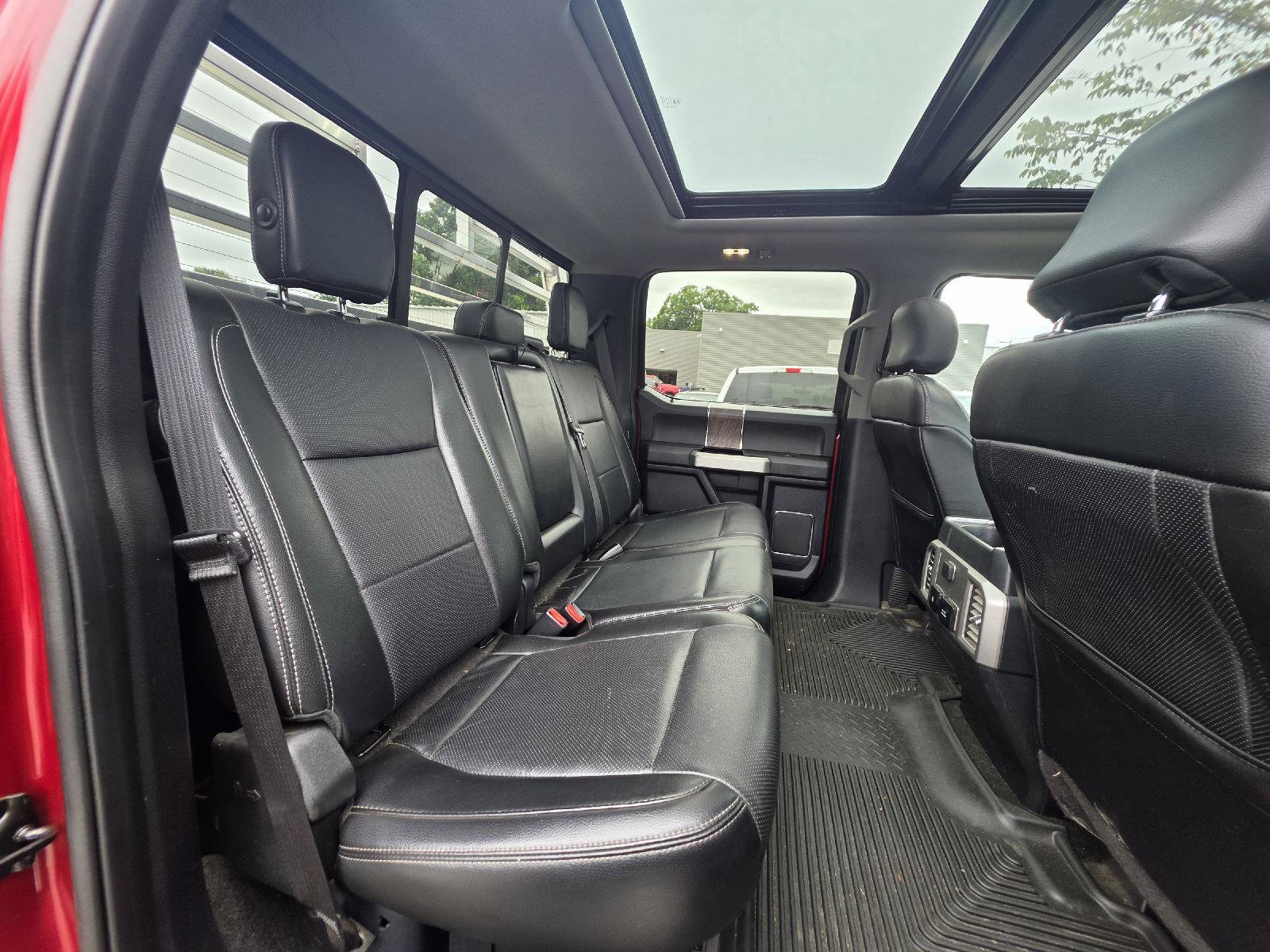 Used 2017 Ford F250 Lariat w/ Lariat Ultimate Package AWD/4WD image 21