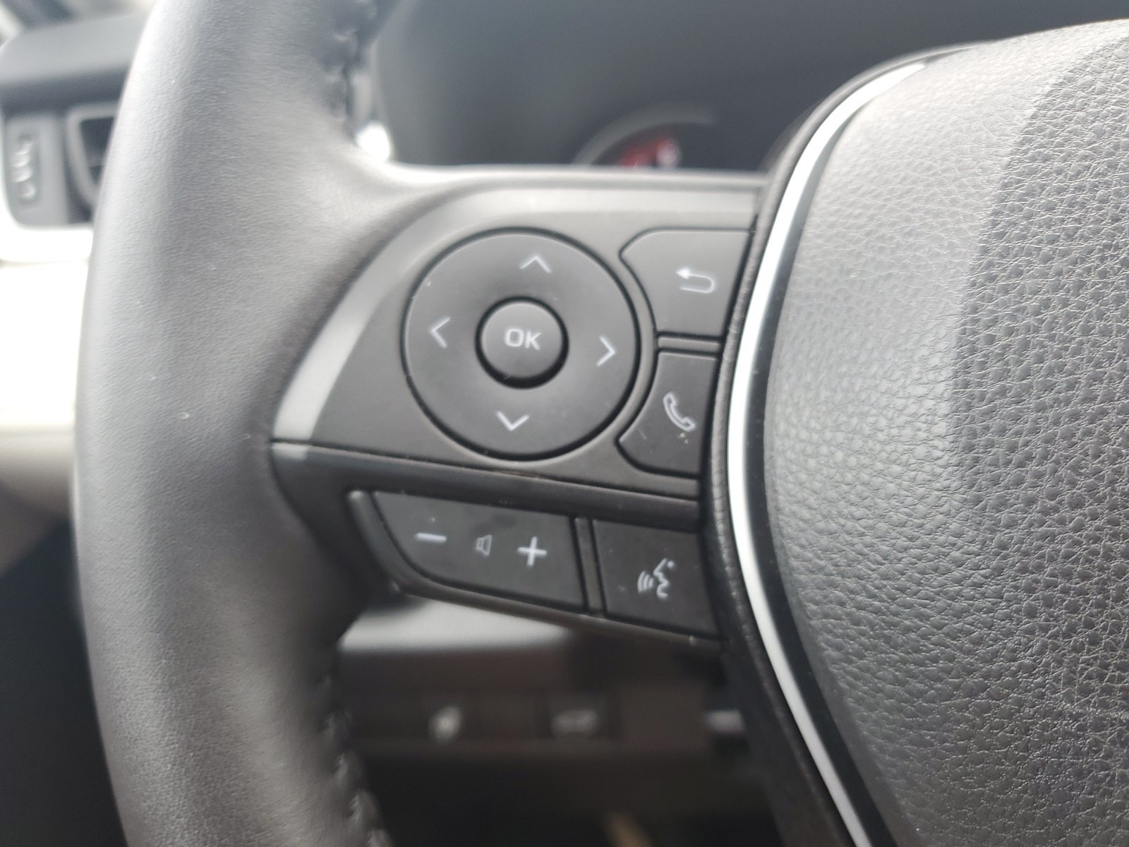 Used 2024 Toyota RAV4 XLE w/ Convenience Package AWD/4WD image 22
