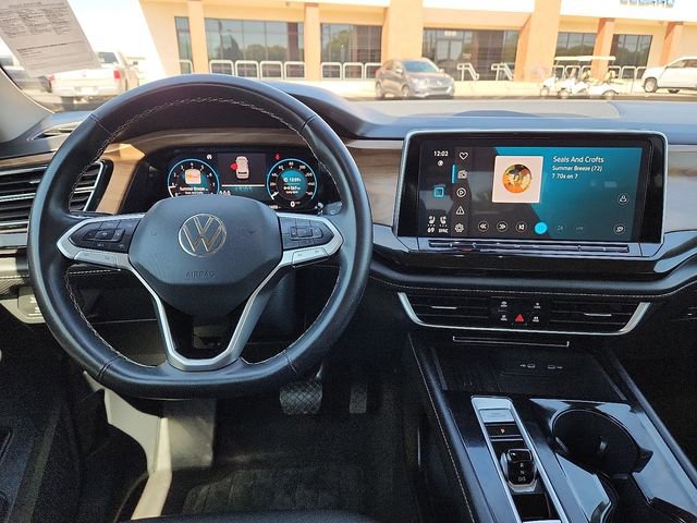 Used 2025 Volkswagen Atlas SE FWD image 10