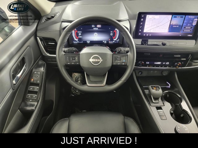 Used 2026 Nissan Rogue SL AWD/4WD image 25