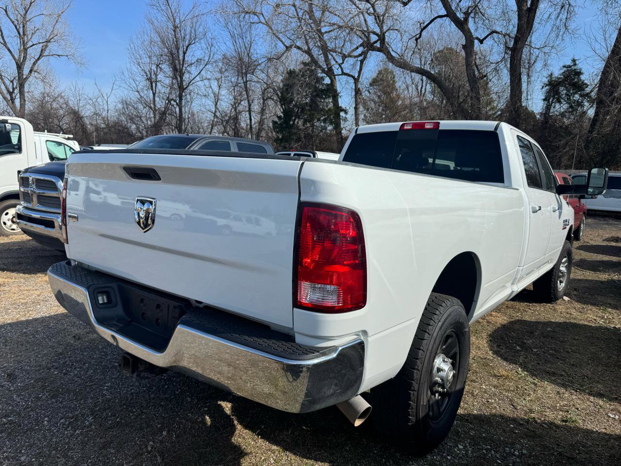 Used 2018 RAM 2500 SLT w/ Luxury Group image 4