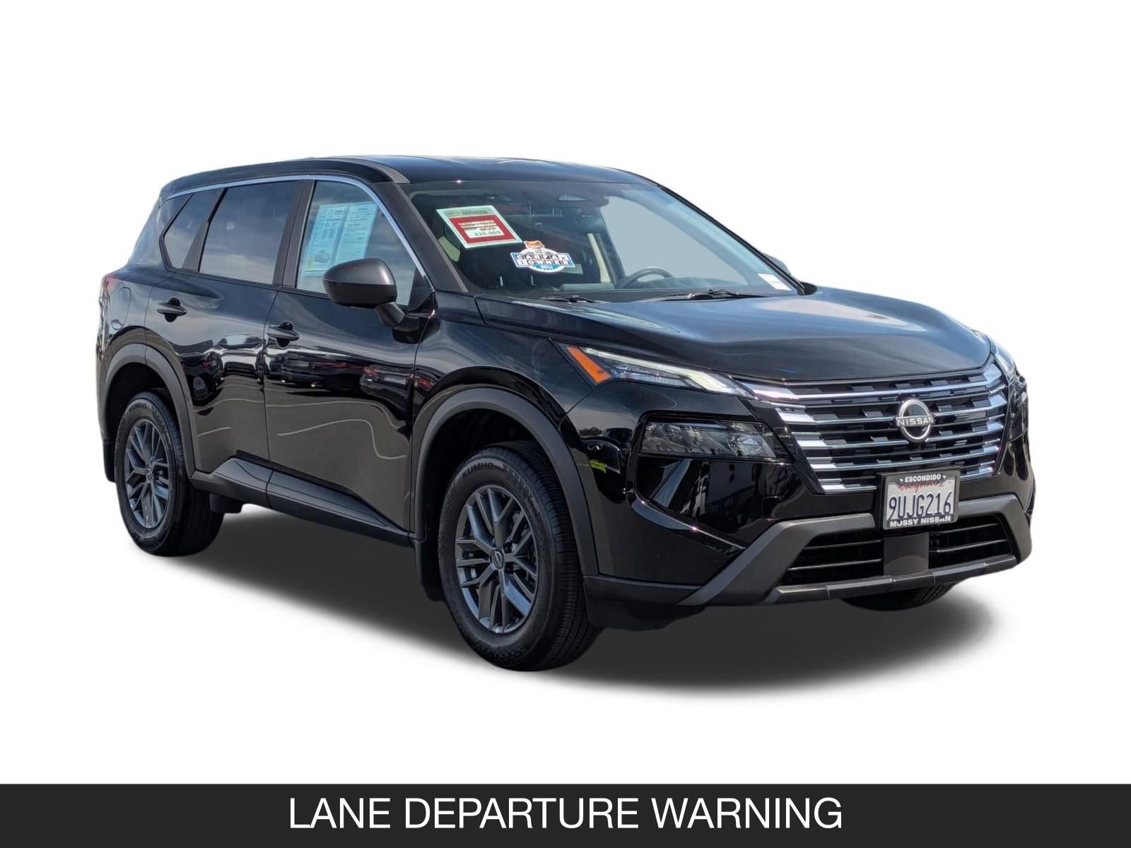 Used 2026 Nissan Rogue S FWD image 2