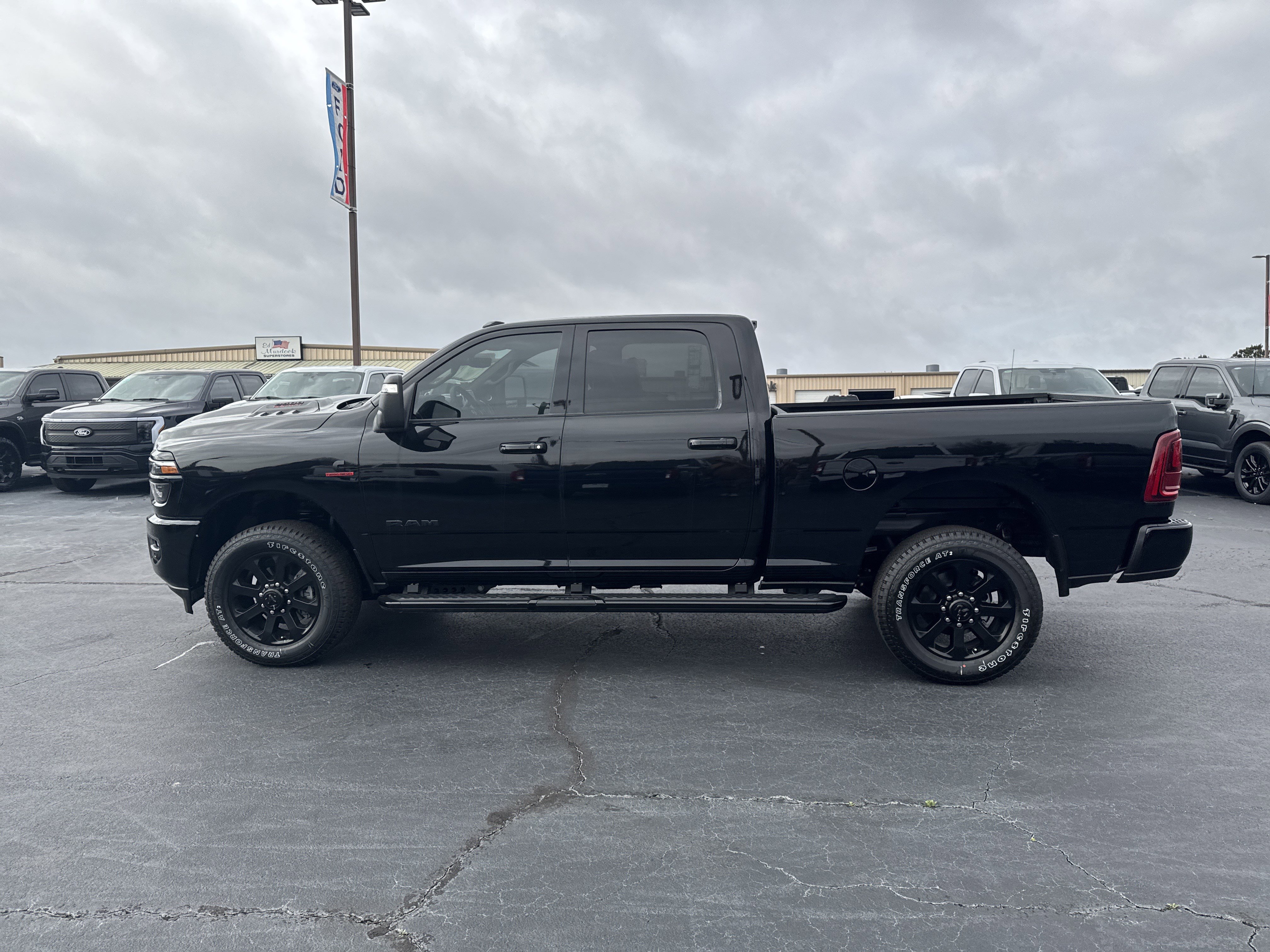 New 2026 RAM 2500 Laramie AWD/4WD image 8