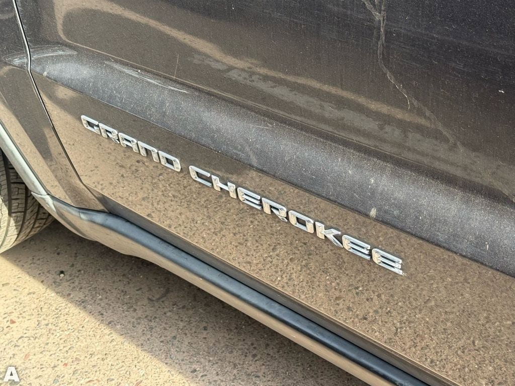 Used 2015 Jeep Grand Cherokee Limited RWD image 9