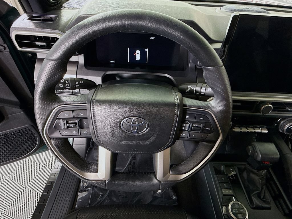 Certified 2026 Toyota 4Runner TRD Off-Road Premium AWD/4WD image 23