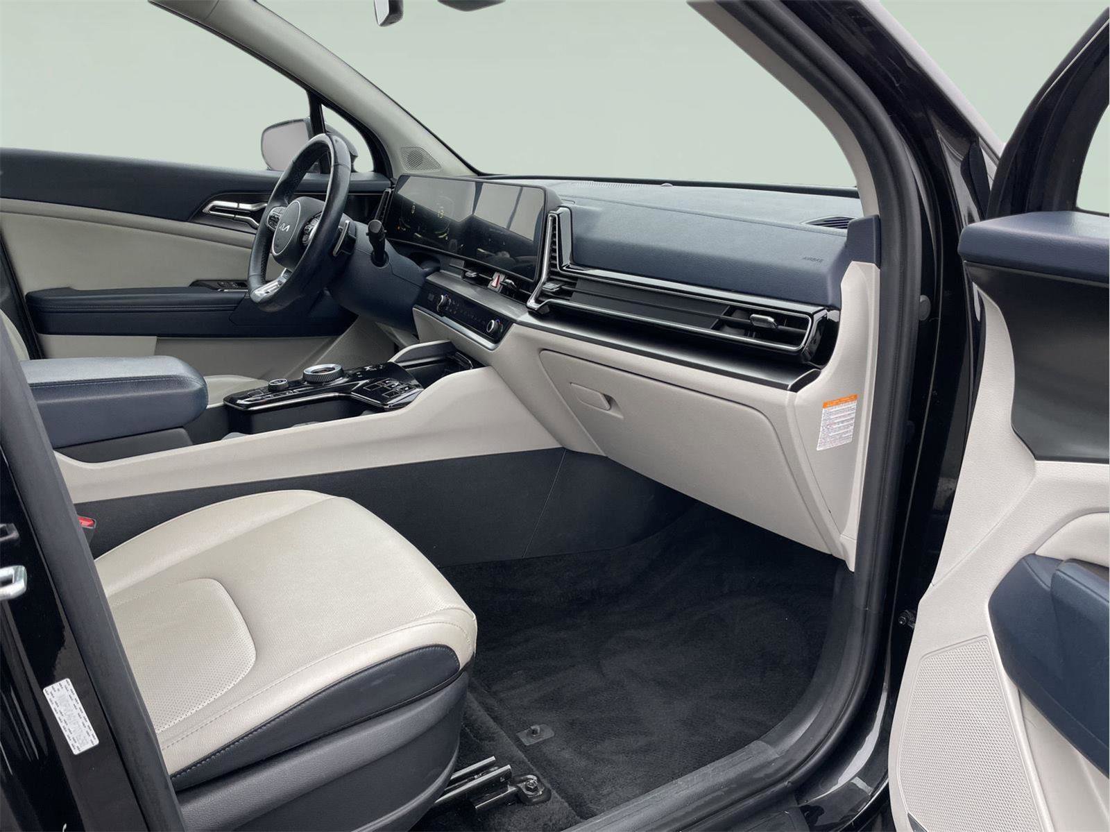 Used 2023 Kia Sportage EX image 20