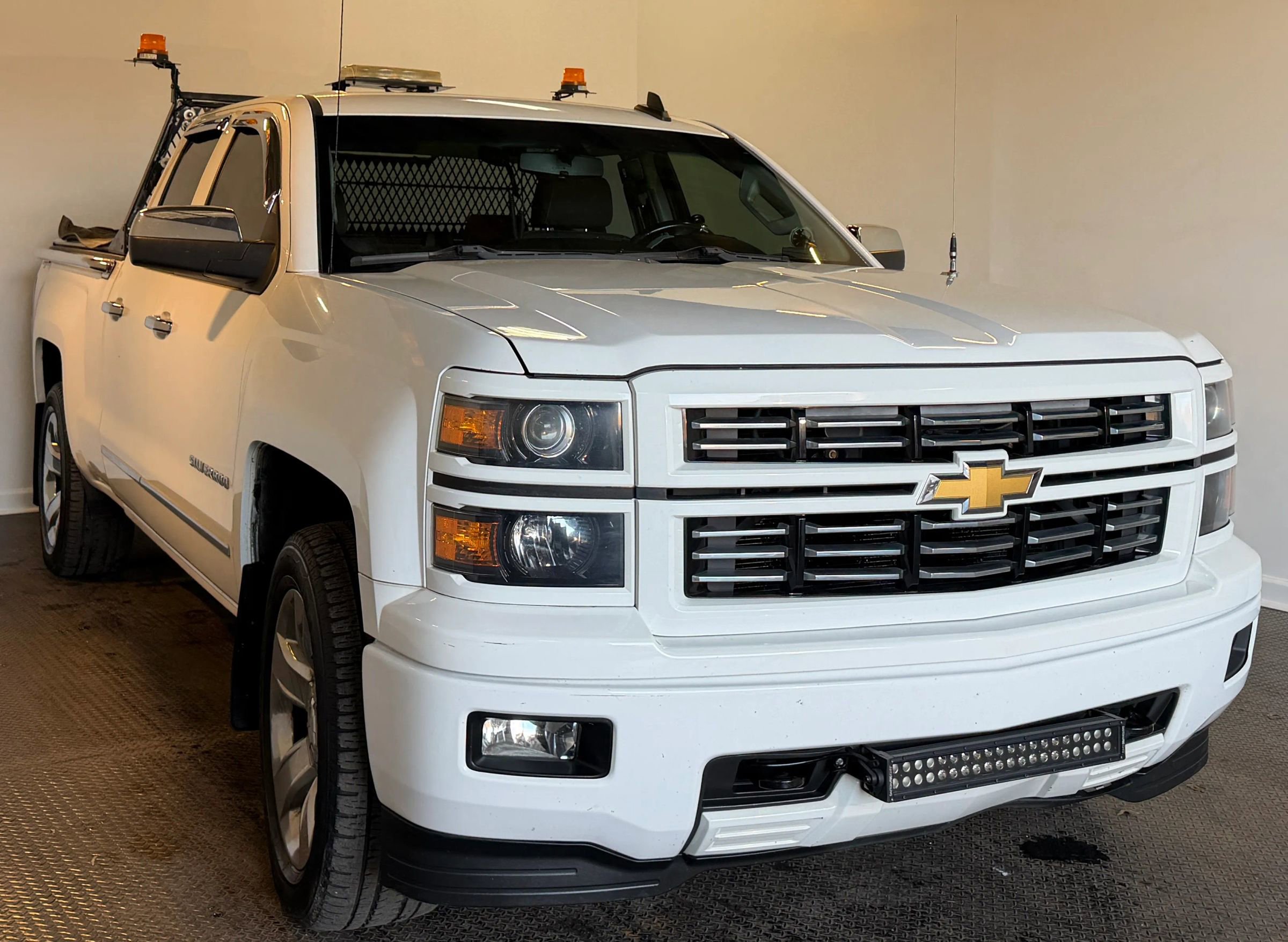 Used 2015 Chevrolet Silverado 1500 LT w/ Custom Sport Edition AWD/4WD image 4