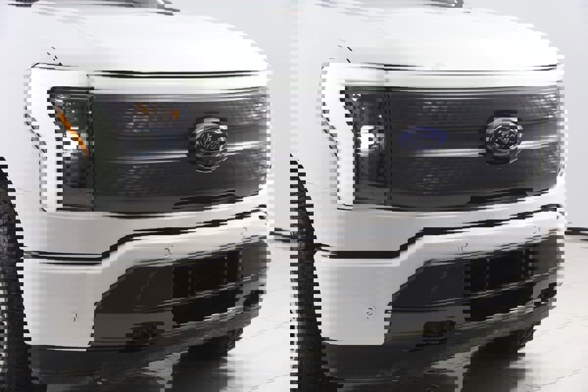 Used 2022 Ford F150 Lightning XLT w/ Tow Technology Package image 36