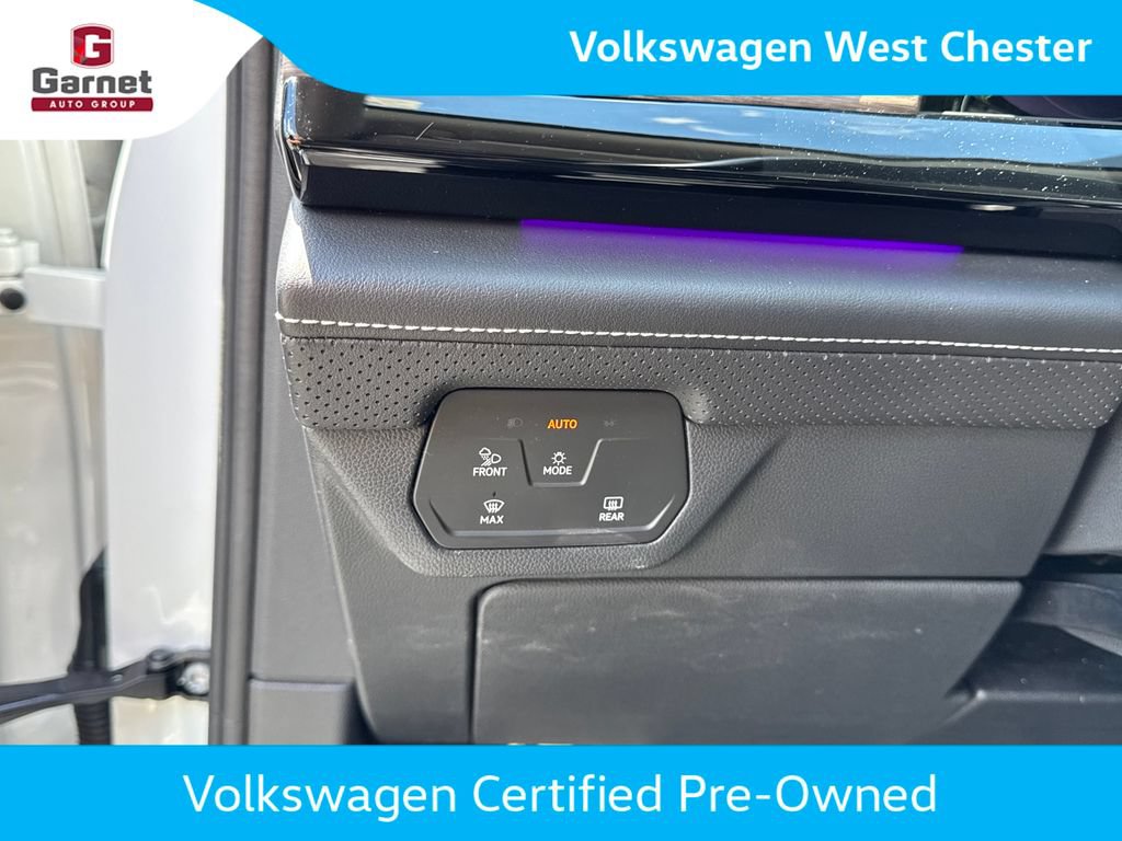 Certified 2024 Volkswagen Atlas SEL Premium R-Line AWD/4WD image 35