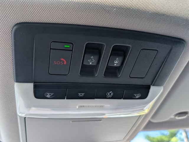 Used 2023 Nissan Rogue Platinum w/ Platinum Premium Package FWD image 32