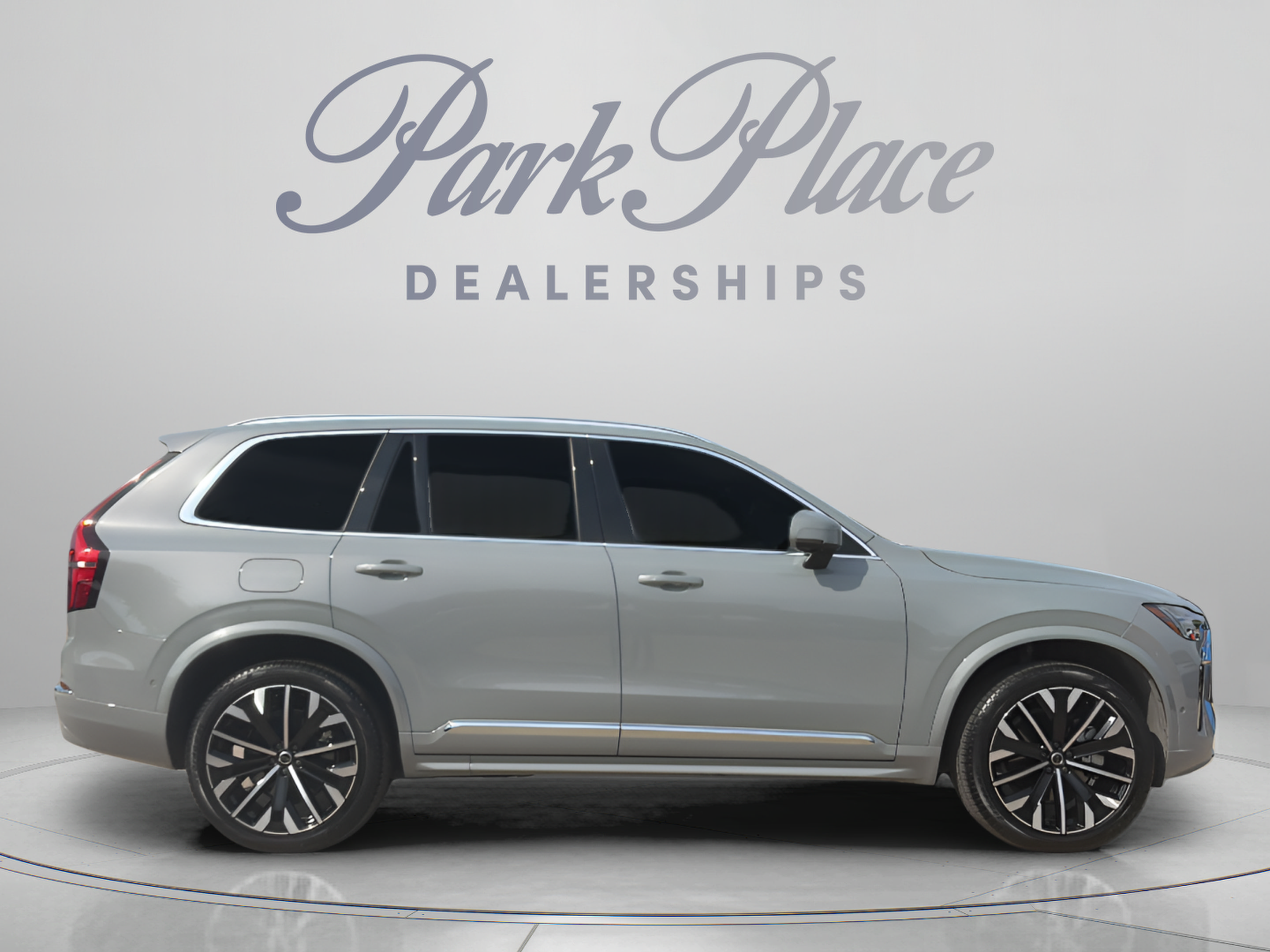 Certified 2026 Volvo XC90 B6 Plus w/ Protection Package Premier AWD/4WD image 8