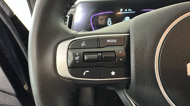 Used 2025 Kia Sportage EX FWD image 15