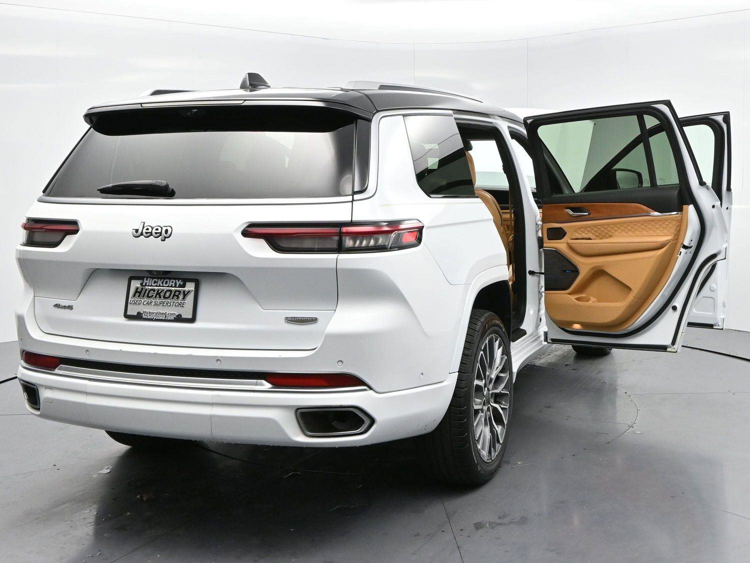 Used 2023 Jeep Grand Cherokee L Summit image 43