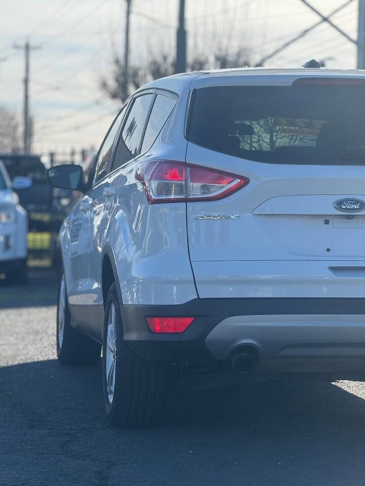 Used 2014 Ford Escape SE image 10