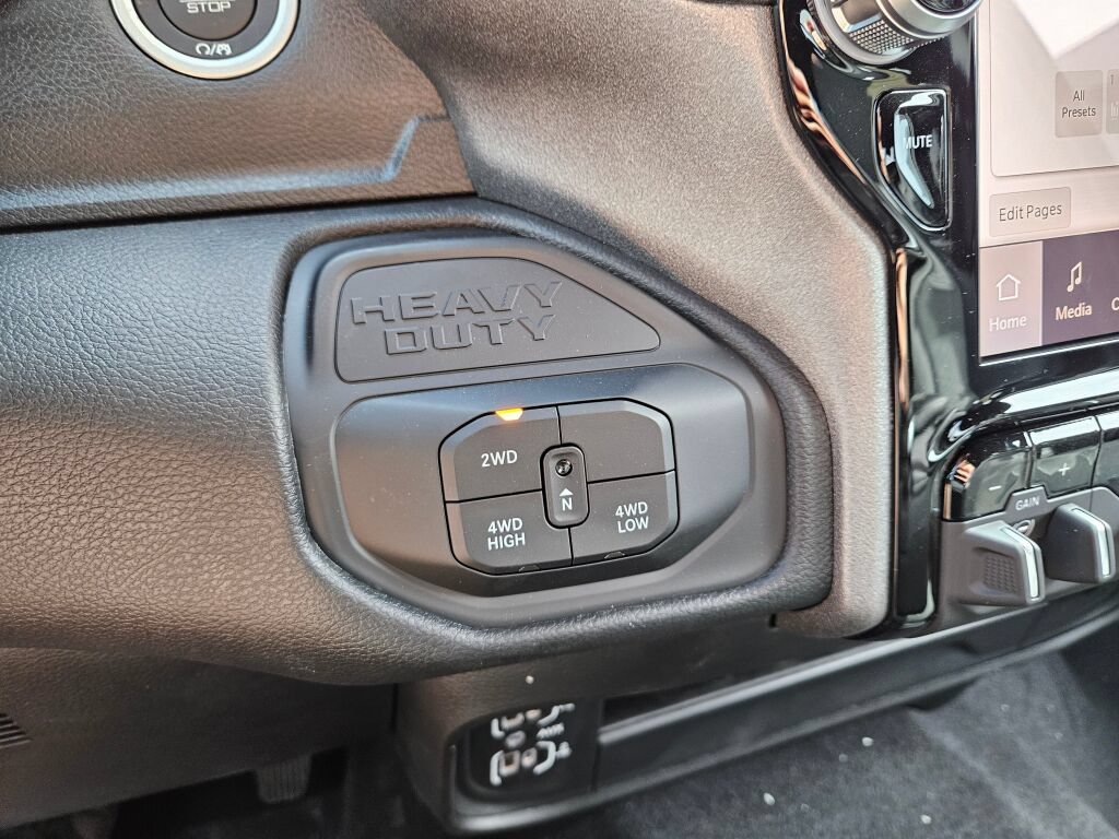 New 2026 RAM 2500 Tradesman AWD/4WD image 21