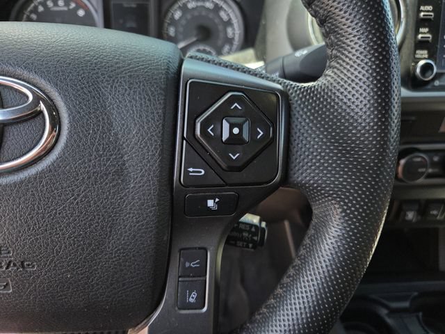 Used 2022 Toyota Tacoma TRD Off-Road w/ Technology Package AWD/4WD image 22