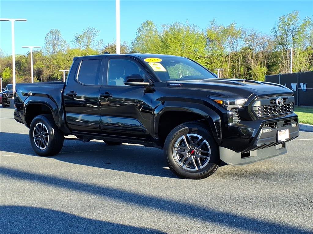 Used 2024 Toyota Tacoma TRD Sport image 1