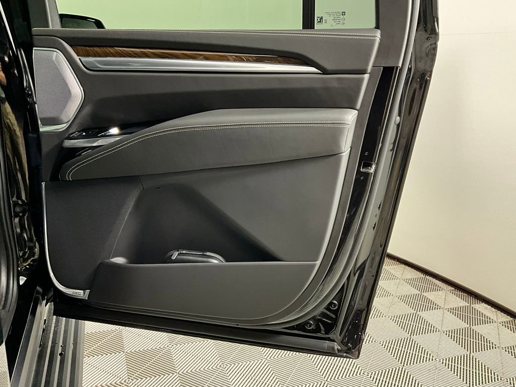 Used 2025 Cadillac Escalade ESV Sport Platinum image 25