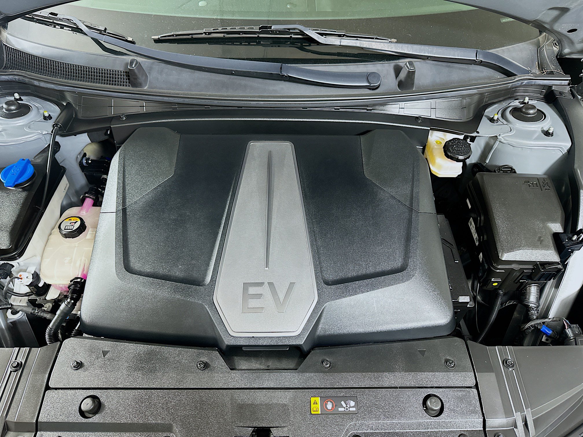 Used 2023 Kia EV6 Wind w/ Wind Technology Package RWD image 33