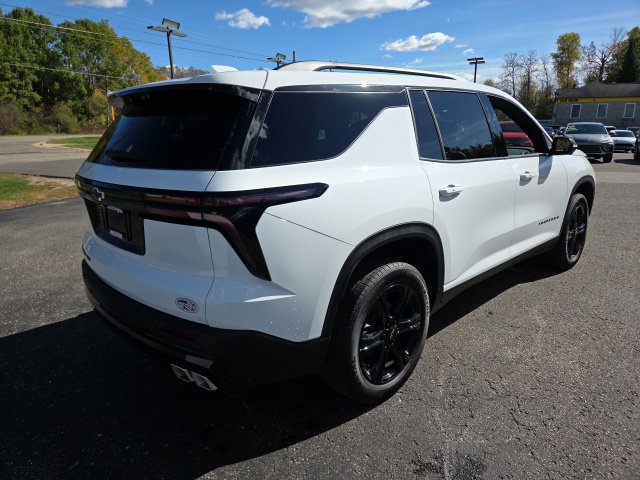 New 2027 Chevrolet Traverse LT w/ Midnight/Sport Edition AWD/4WD image 7