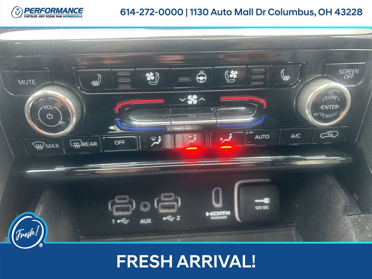 Used 2022 Jeep Grand Cherokee Summit w/ Luxury Tech Group V AWD/4WD image 25