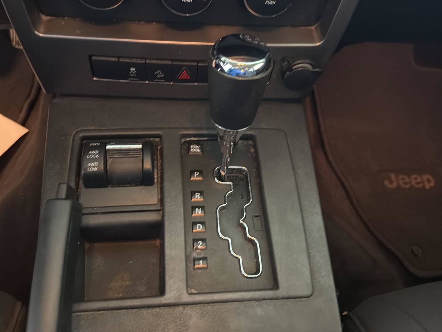 Used 2012 Jeep Liberty Sport AWD/4WD image 24