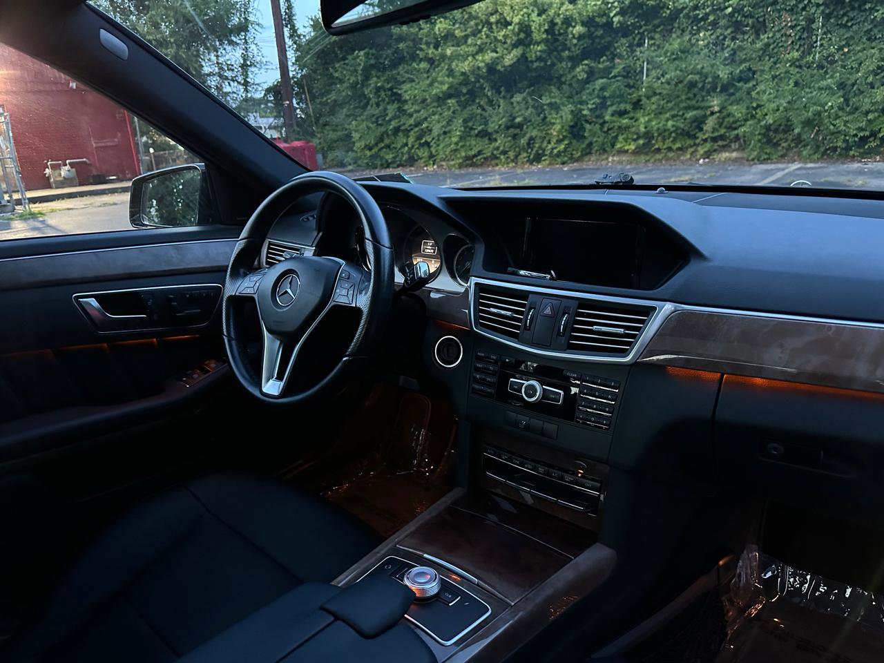 Used 2012 Mercedes-Benz E 350 4MATIC Sedan image 18