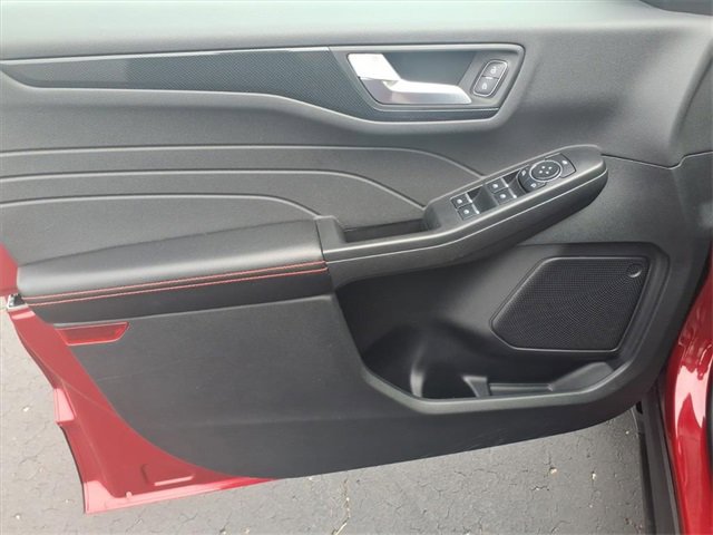 Certified 2025 Ford Escape ST-Line Elite w/ Tech Pack #1 image 11