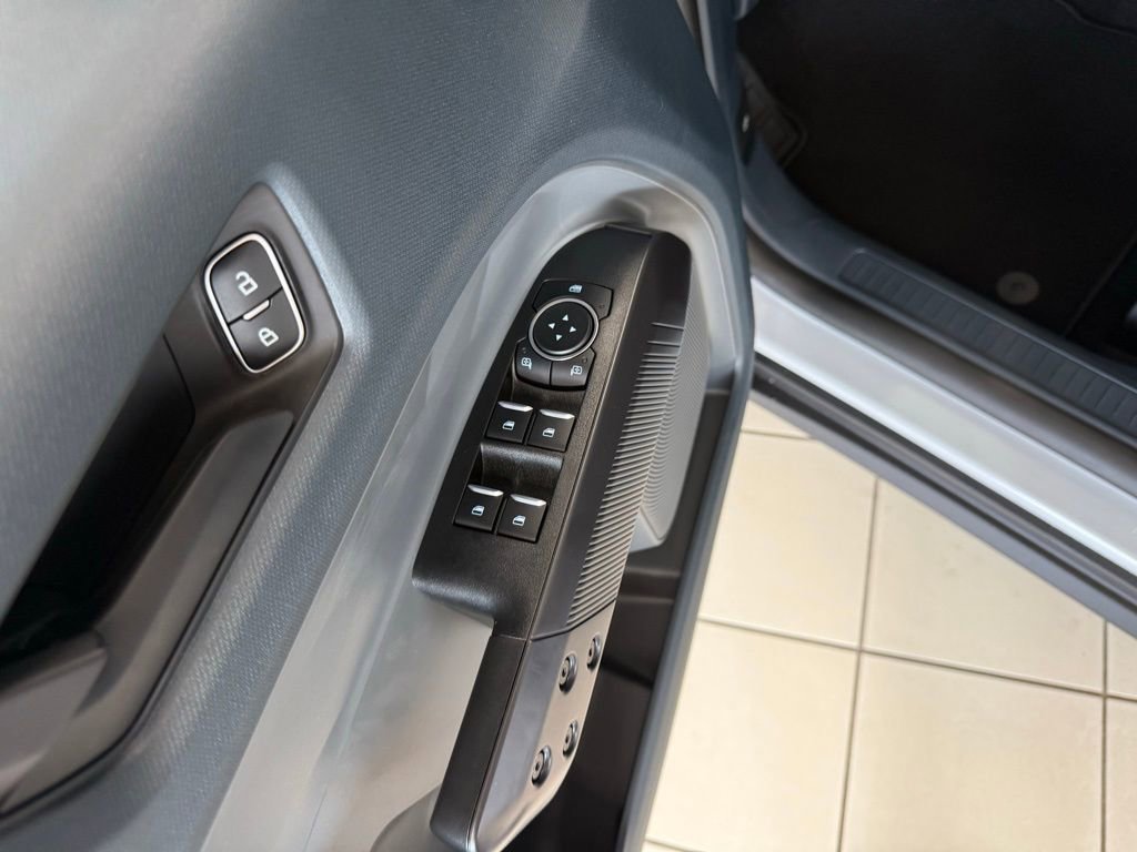 New 2025 Ford Maverick XLT w/ XLT Luxury Package image 9