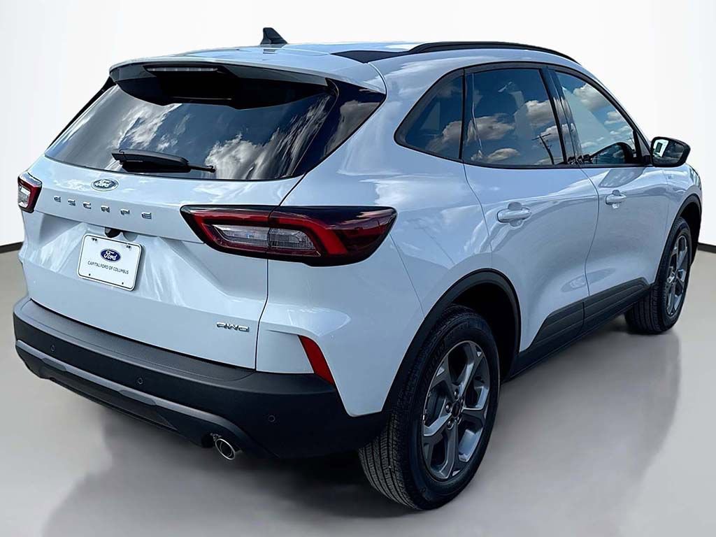 New 2026 Ford Escape ST-Line w/ Tech Pack #1 AWD/4WD image 9