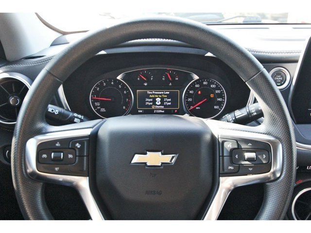 Used 2025 Chevrolet Blazer LT AWD/4WD image 16