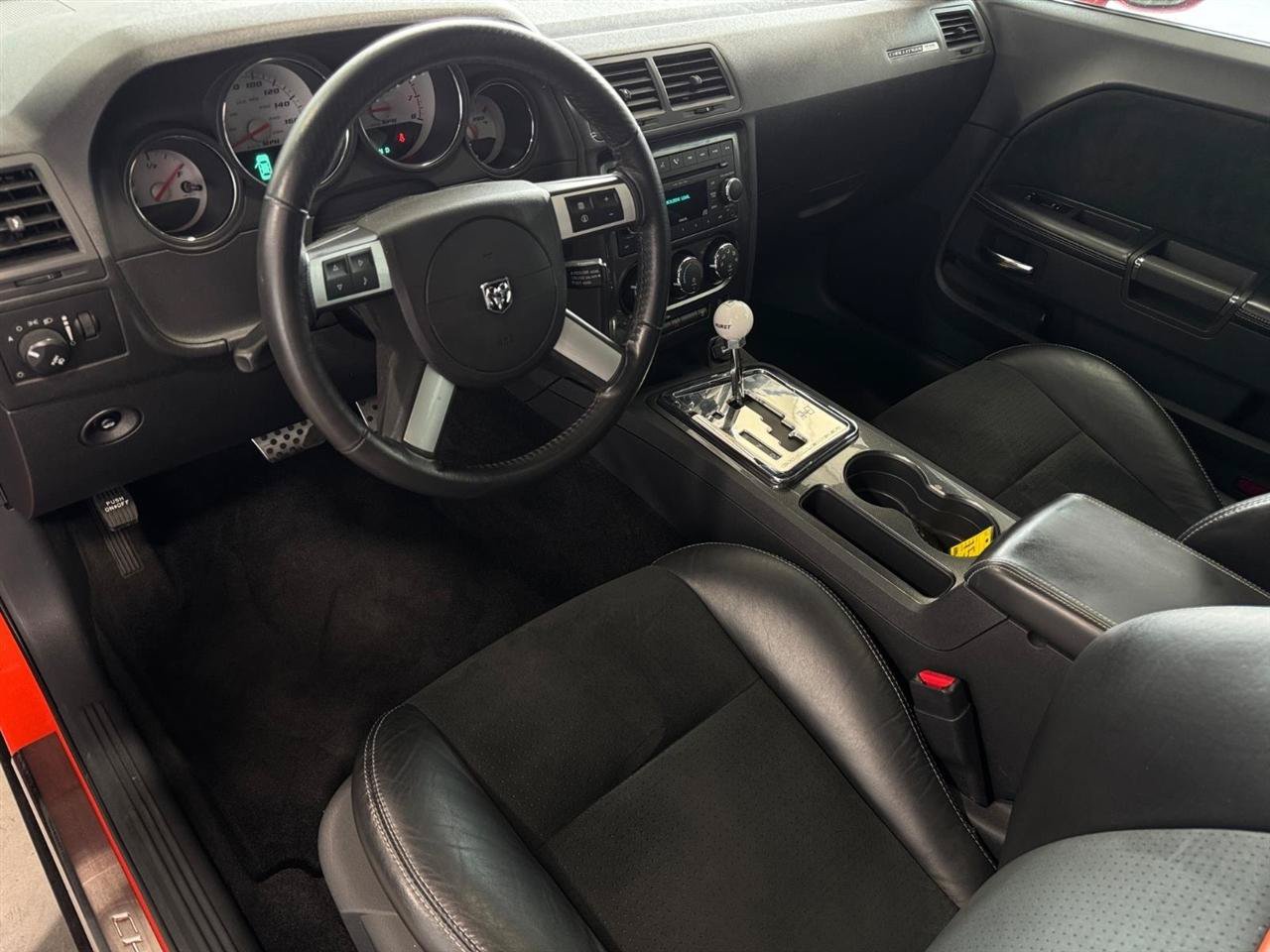 Used 2008 Dodge Challenger SRT8 RWD image 4