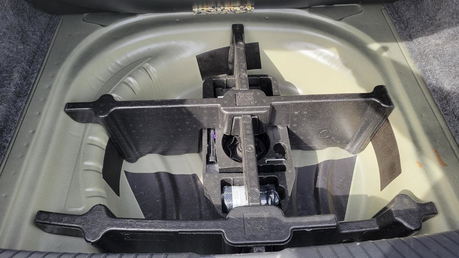 Used 2023 Volkswagen Jetta Sport image 40