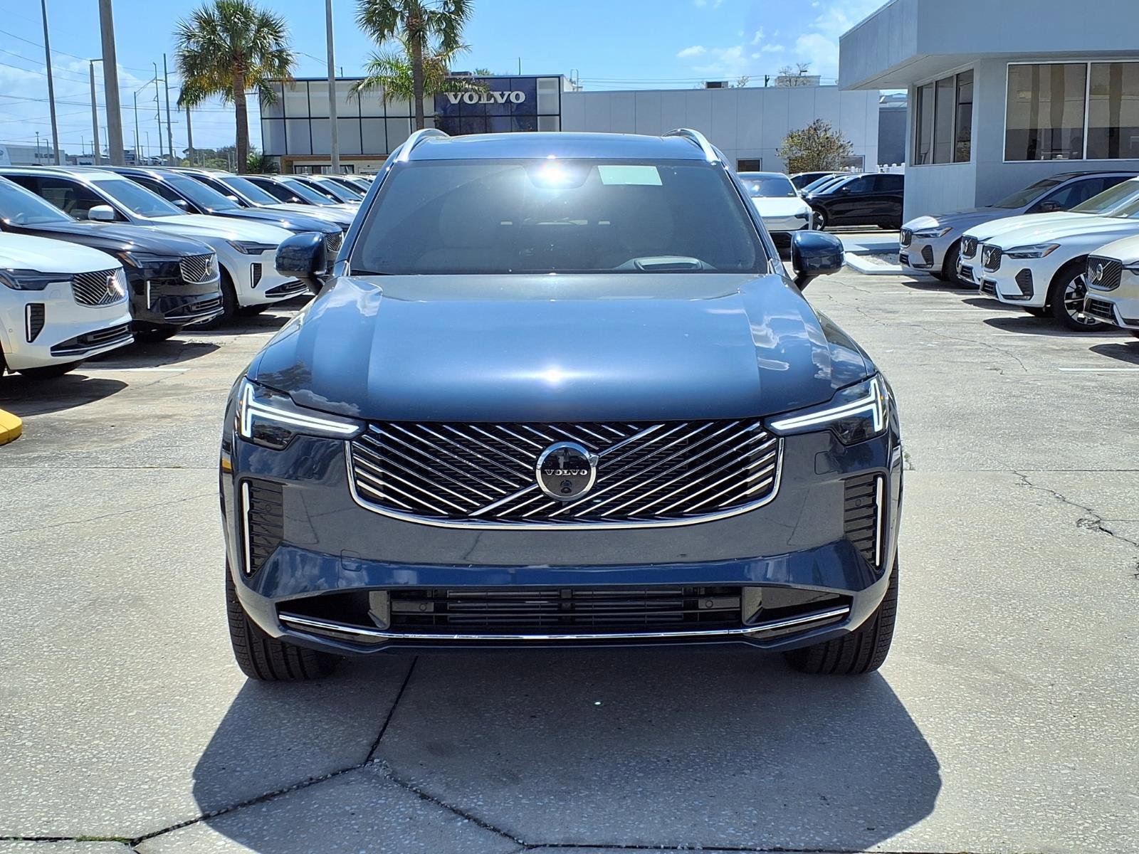 New 2026 Volvo XC90 T8 Ultra w/ Protection Package Premier image 2