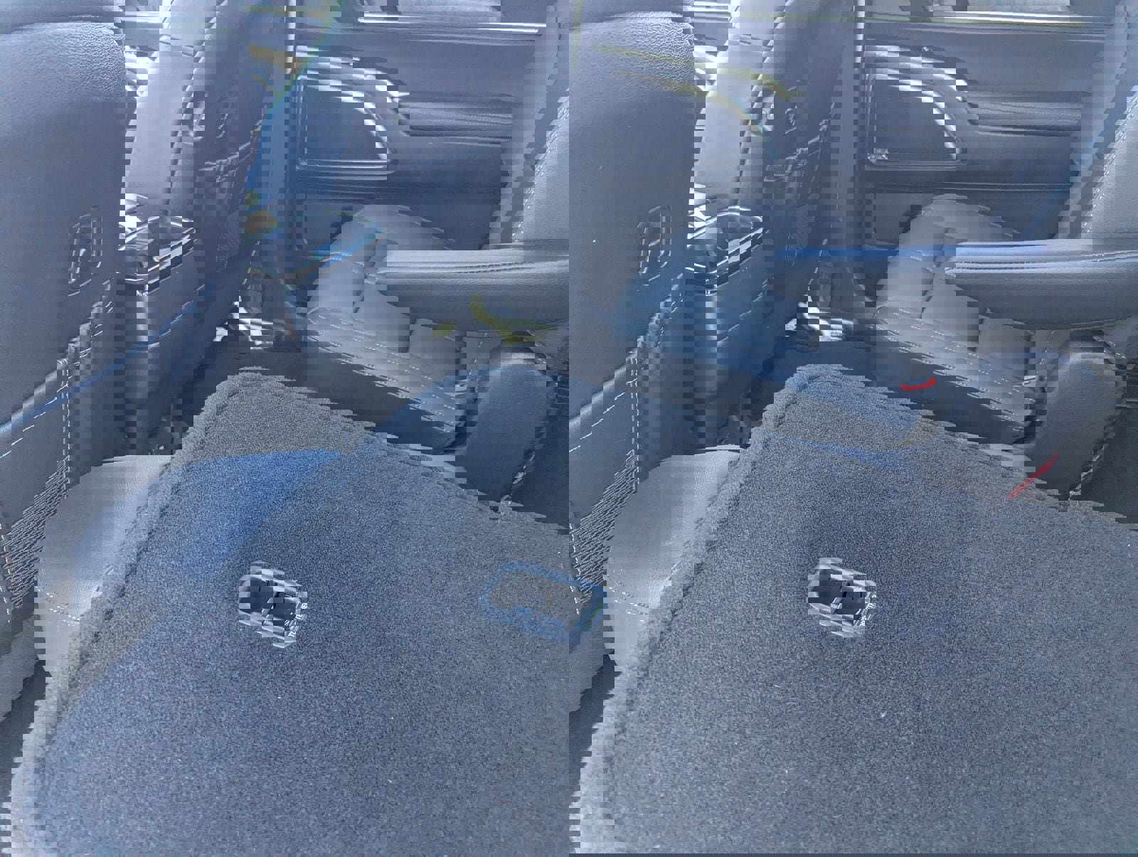 Used 2024 Kia Telluride SX w/ Towing Package image 15