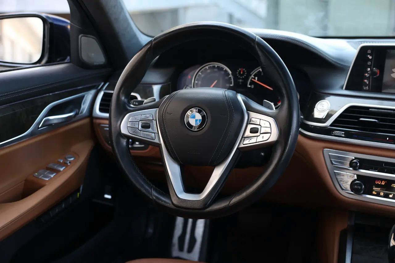 Used 2016 BMW 750i xDrive AWD/4WD image 31