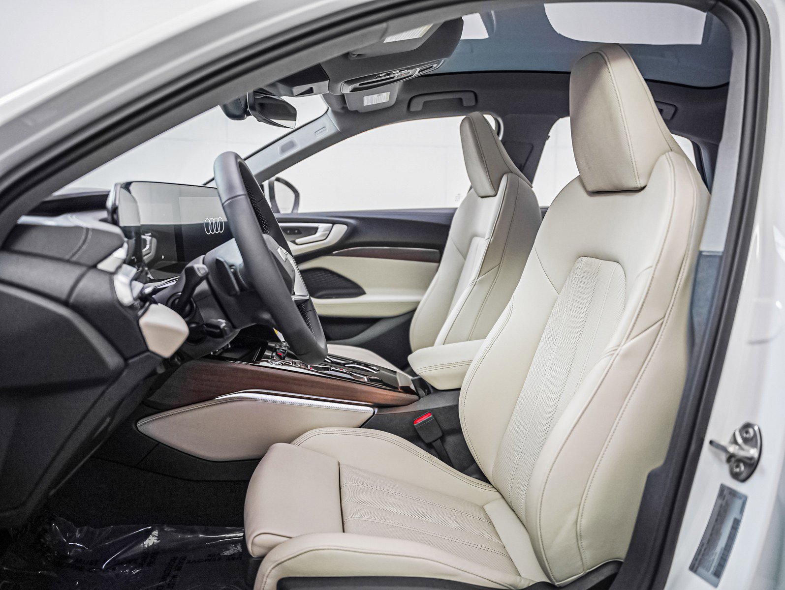 New 2025 Audi A5 2.0T Prestige image 11