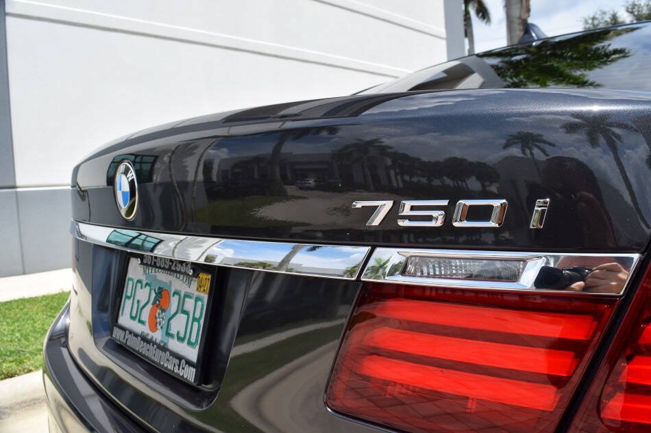 Used 2015 BMW 750i RWD image 23