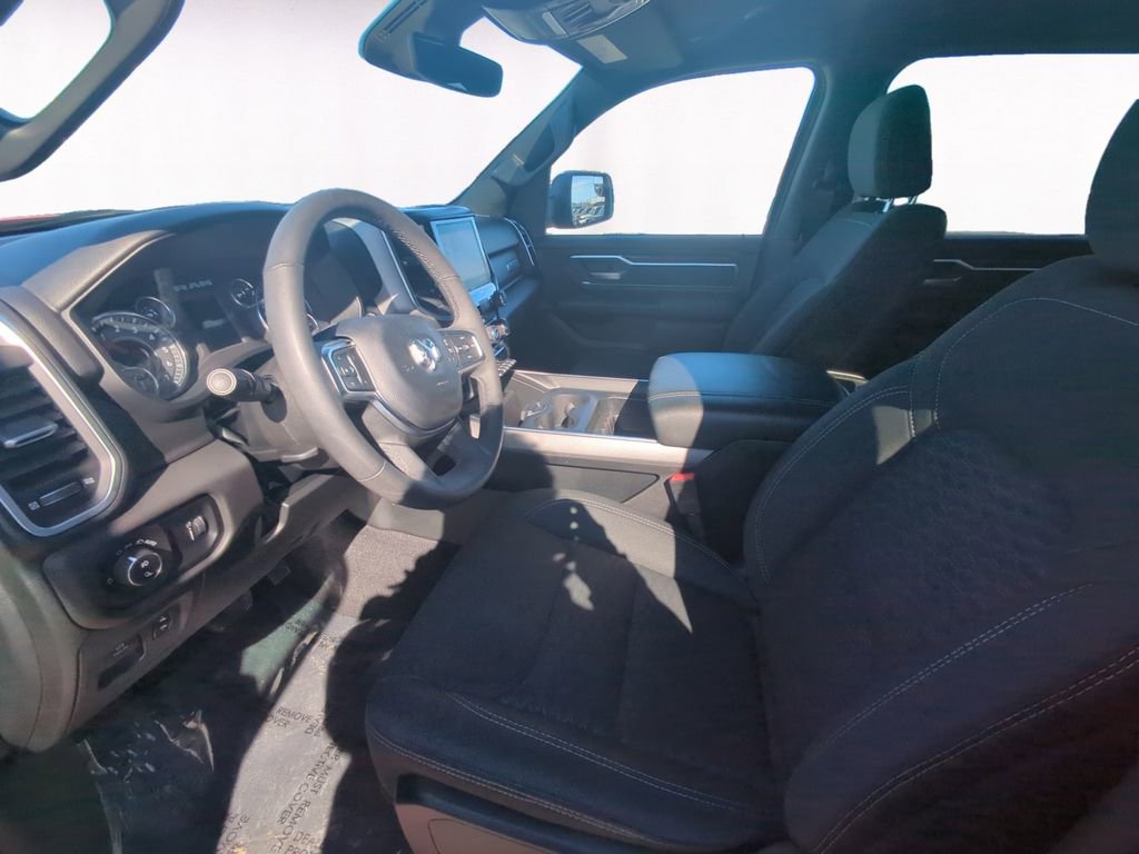 Used 2025 RAM 1500 Big Horn AWD/4WD image 9