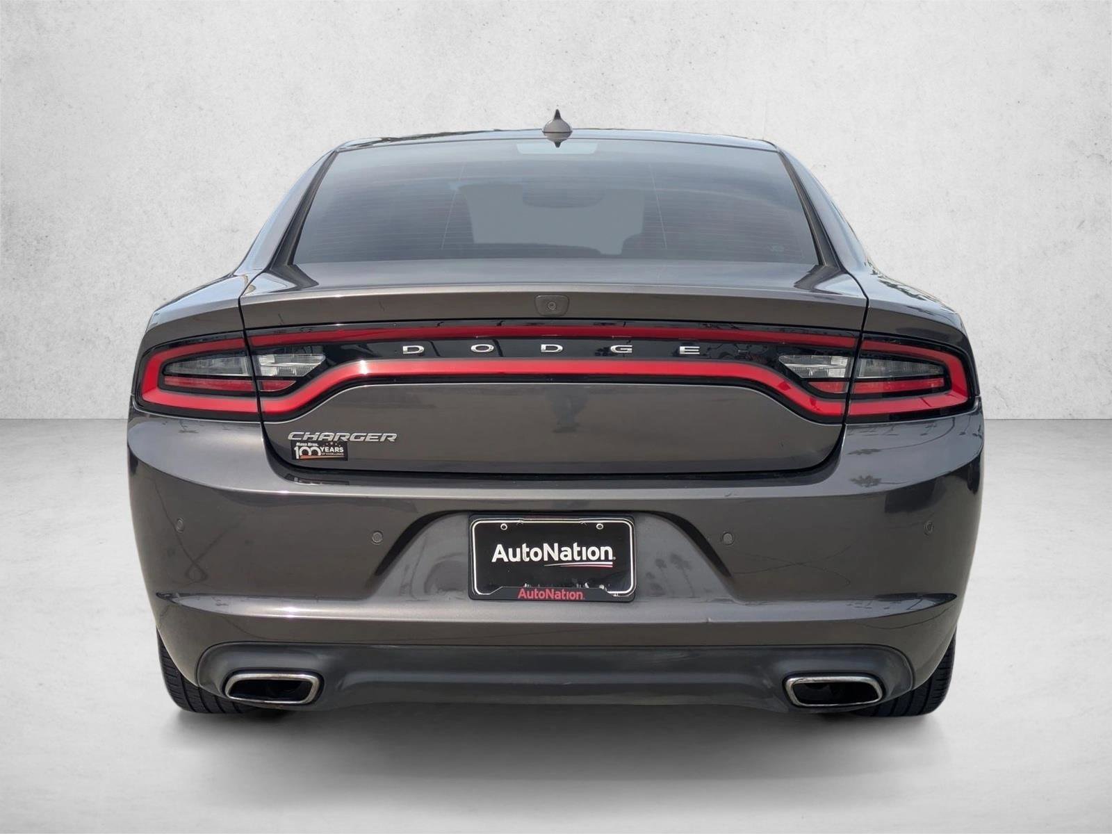 Used 2017 Dodge Charger SXT w/ Plus Group RWD image 6