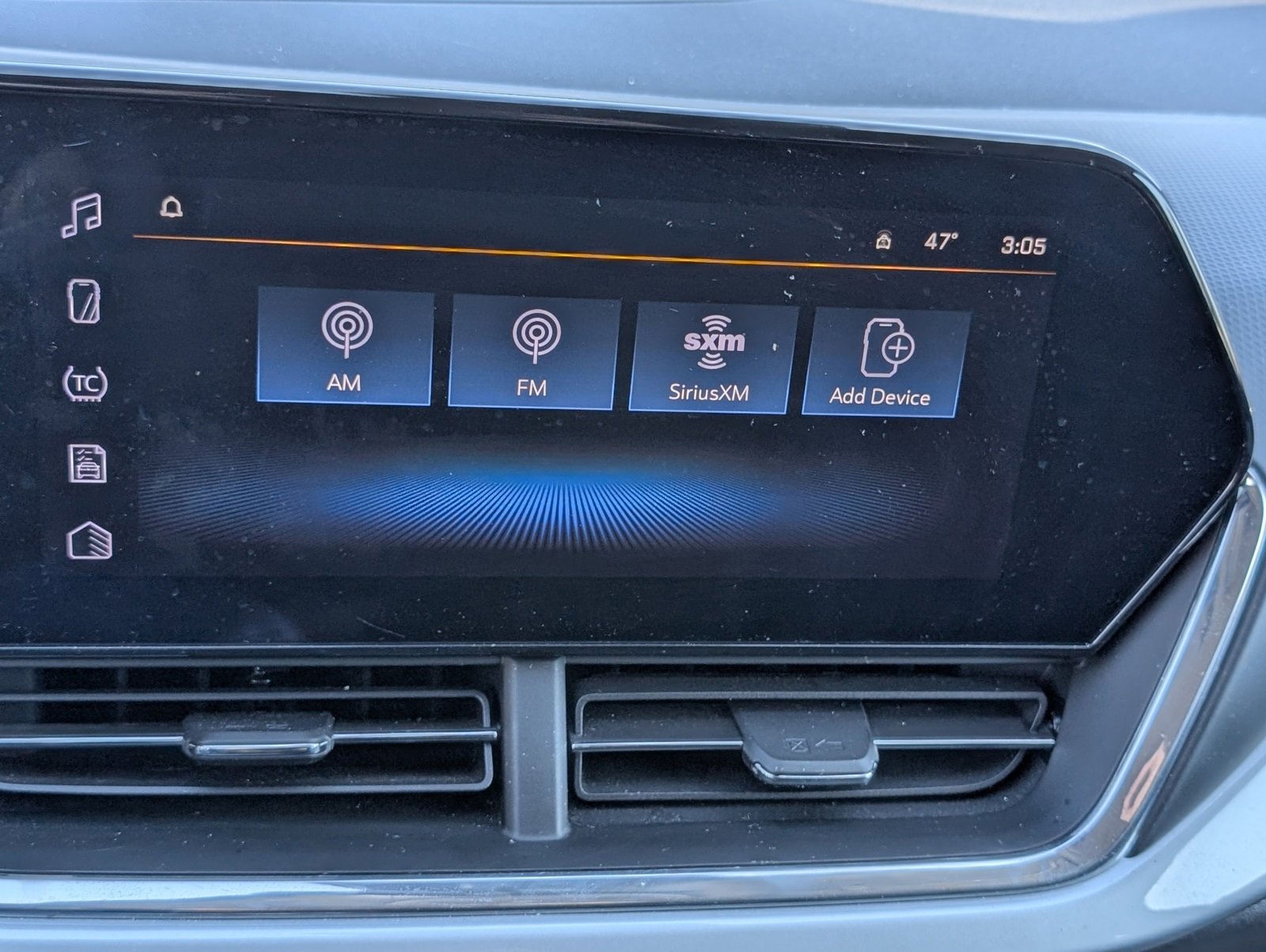 Used 2025 Chevrolet Trax LT w/ Driver Confidence Package image 9