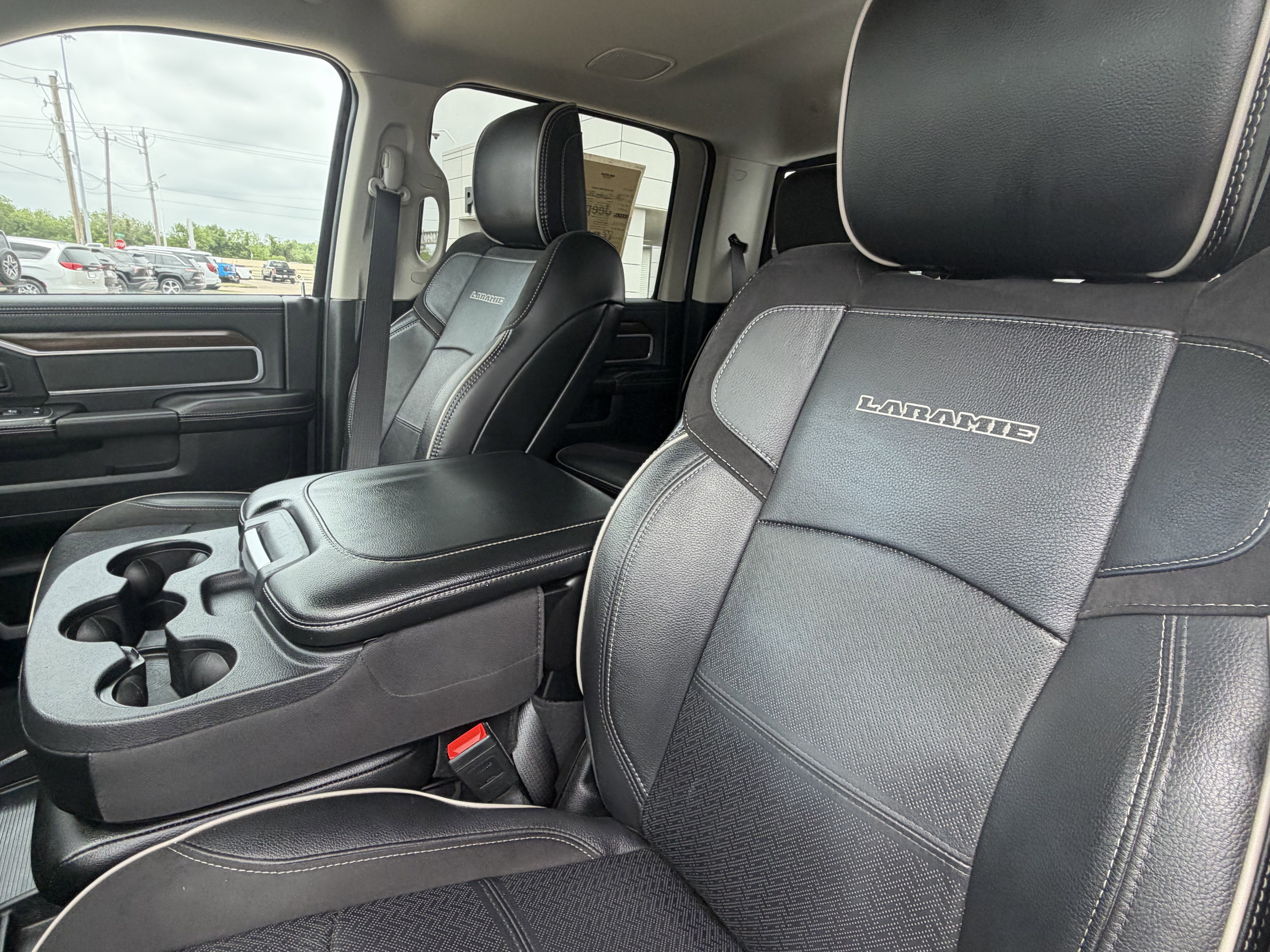 Used 2024 RAM 2500 Laramie w/ Safety Group AWD/4WD image 24