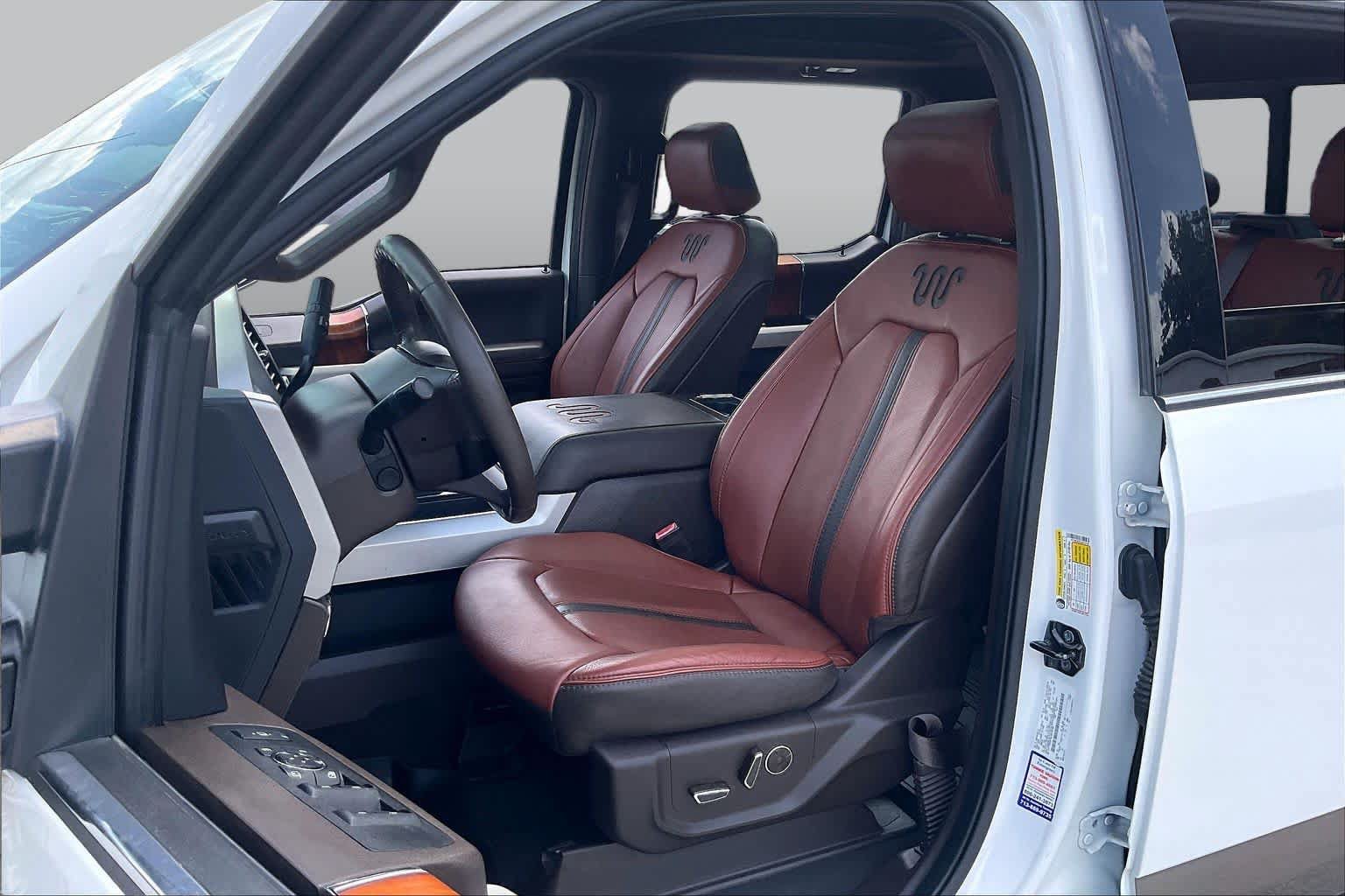 Used 2020 Ford F250 King Ranch w/ King Ranch Ultimate Package AWD/4WD image 8