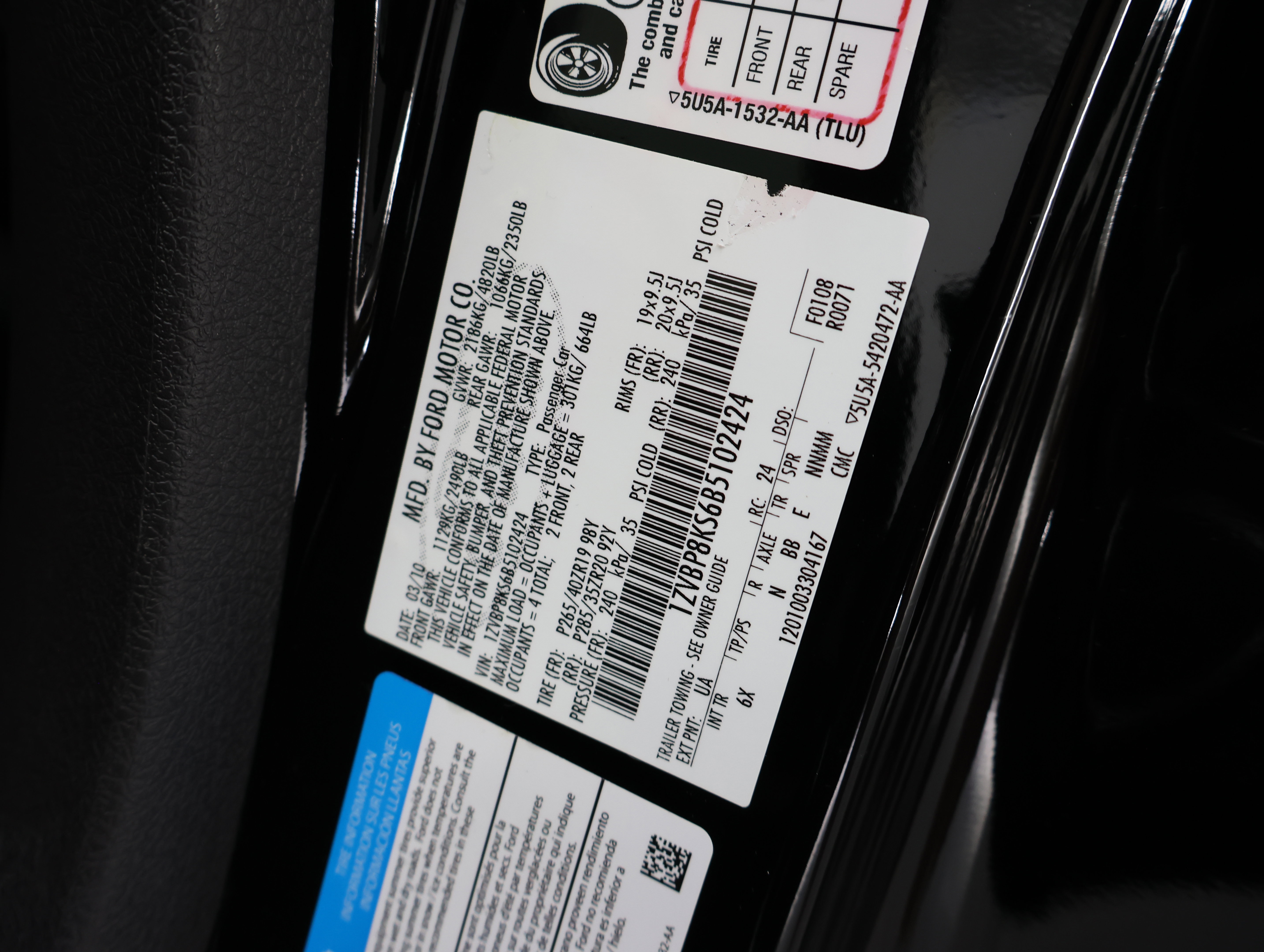Used 2011 Ford Mustang Shelby GT500 w/ SVT Performance Pkg RWD image 65