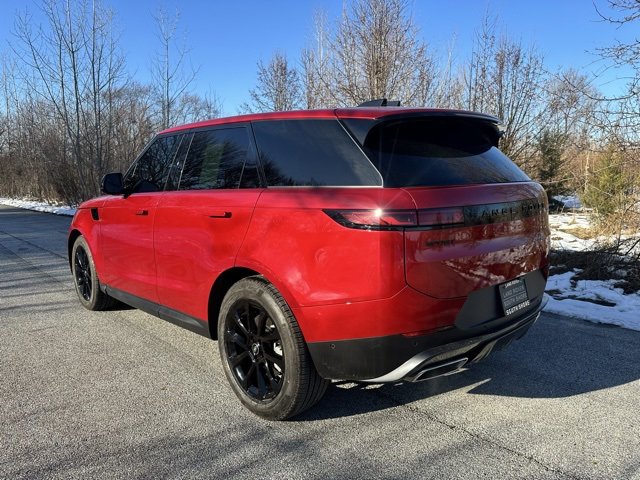 Used 2025 Land Rover Range Rover Sport SE image 8