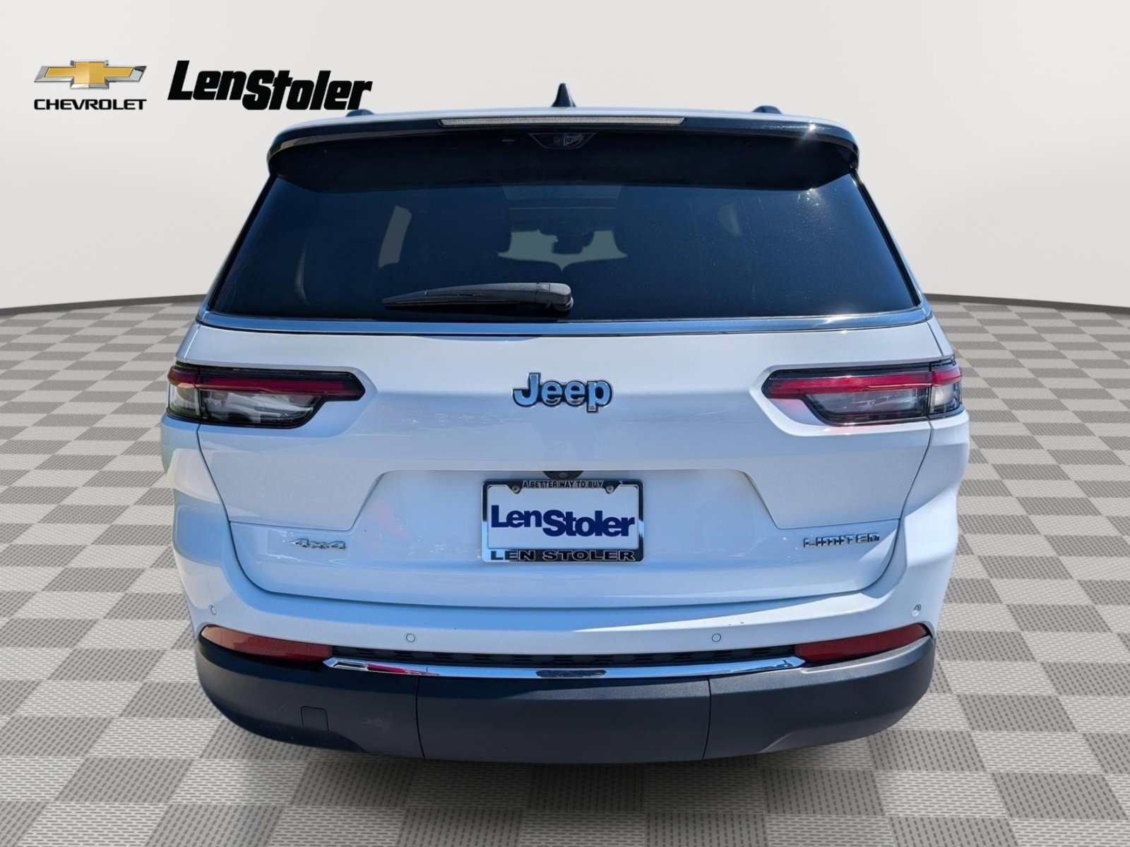 Used 2023 Jeep Grand Cherokee L Limited w/ Luxury Tech Group II image 4